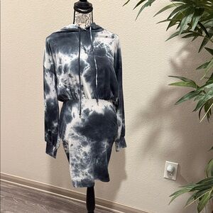 Tie-Dye Hooded Skirt Dress in Blue and White